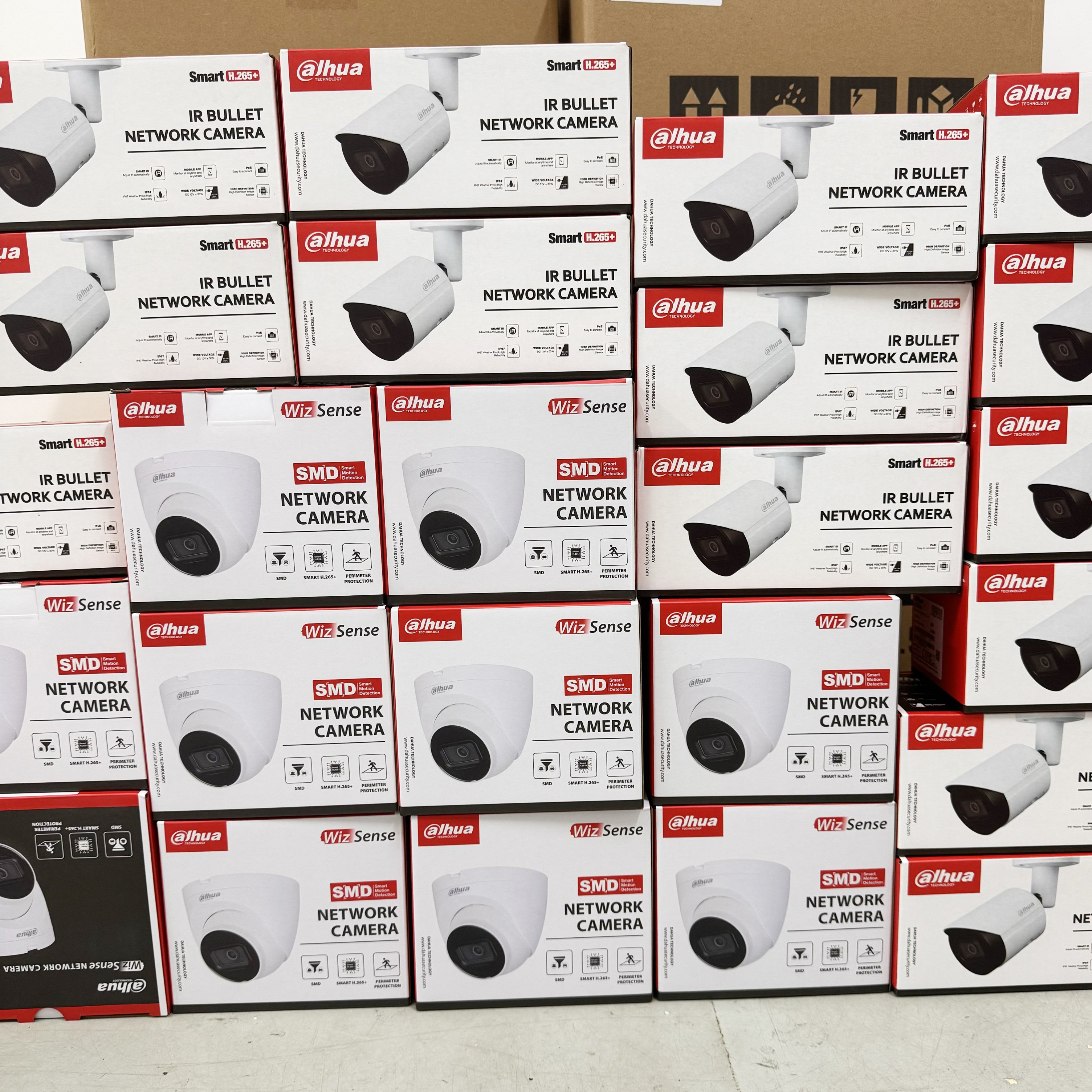 Stock Dahua 4mp 8MP Smart Dual Light Fixed-focal Eyeball WizSense Network Camera IPC-HDW2849T-S-IL IPC-HDW2449T-S-IL