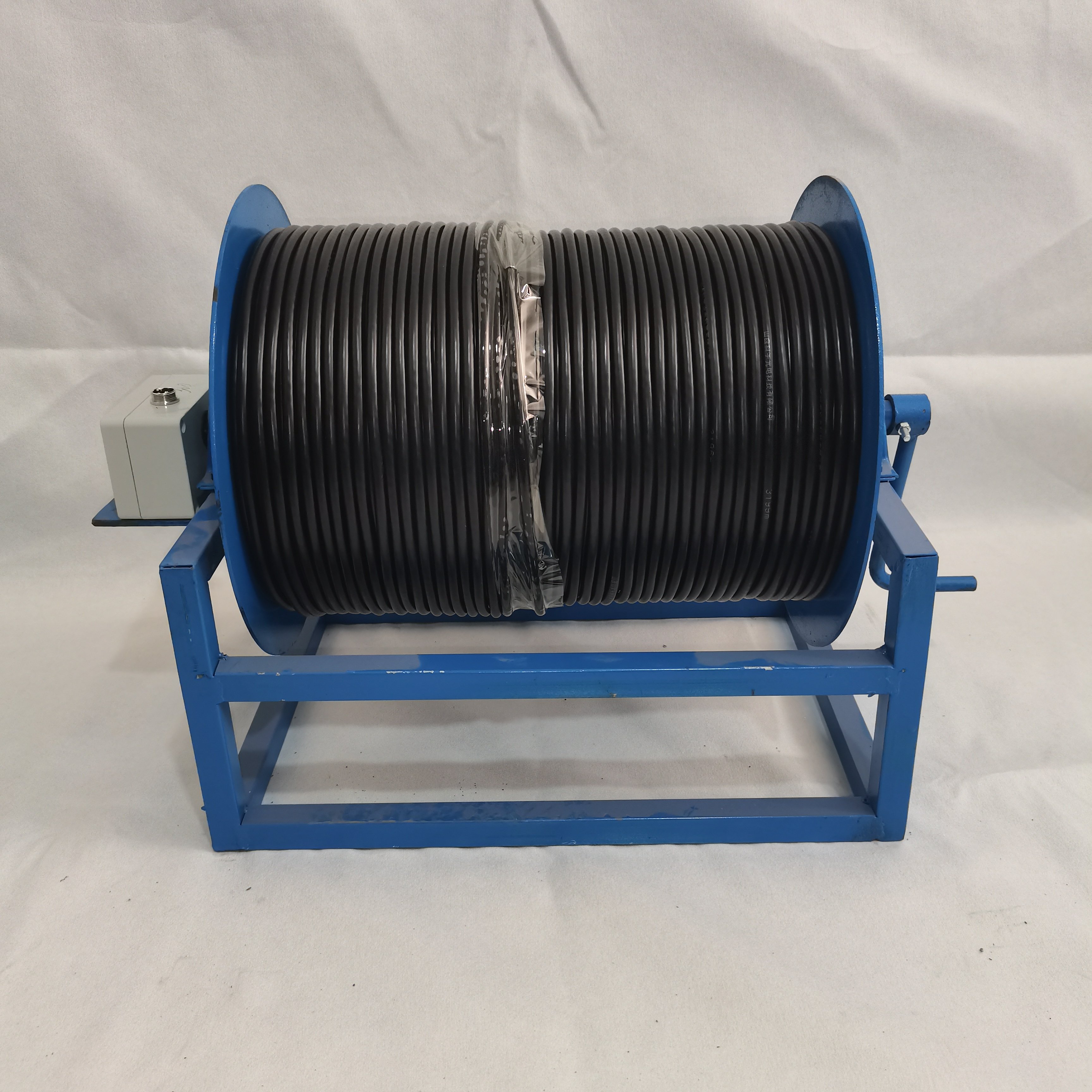 HD 200m Analog Borewell Underwater Camera 360 Degree Rotary Downhole Inspection Testing Equipment