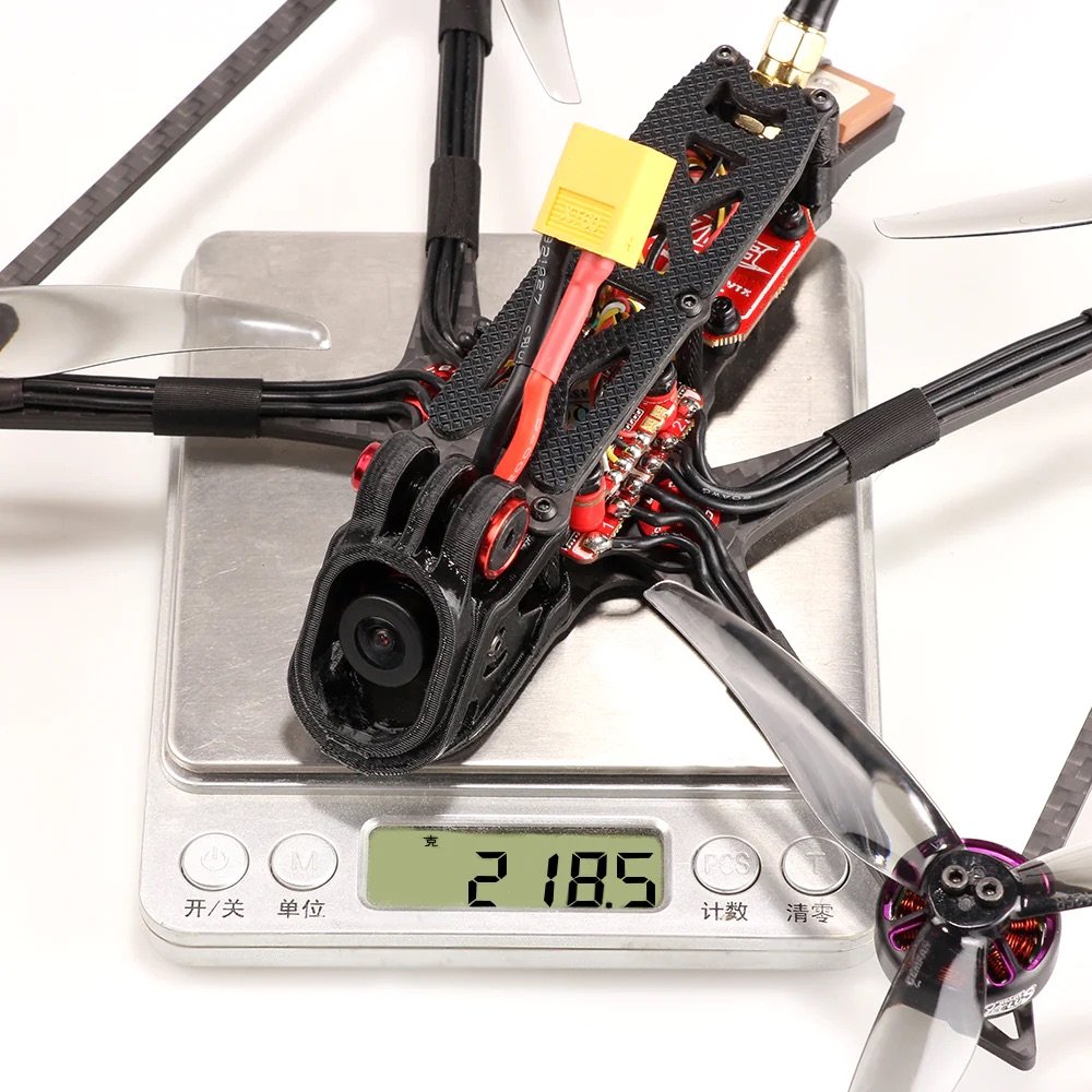 Rekon 5 Mini photograph Long Range15 minutes flying time 210mm Wheelbase 5'' frame 1800KV / 2600KV HD FPV Drone