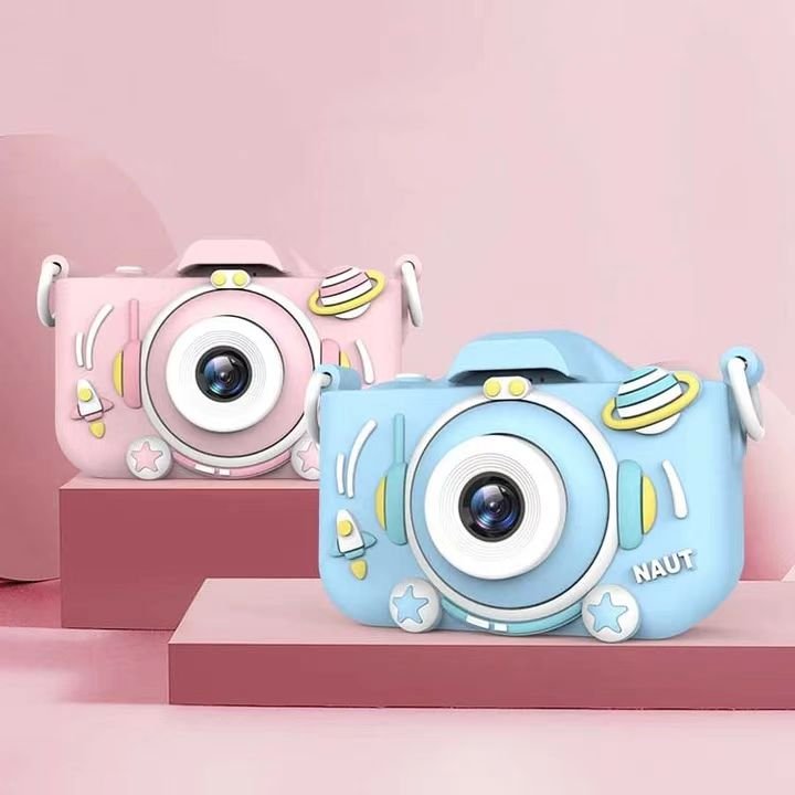 Yuniq Kids Underwater Camera Wholesale High Quality Carton Hd 1080P Dual-Camera Astronaut Kid Camera Photo And Video Digital Q10