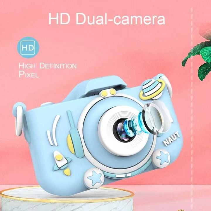 Yuniq High Quality Kids Underwater Camera Hd 1080P Wholesale Carton Dual-Camera Astronaut Kid Camera Photo And Video Digital Q10