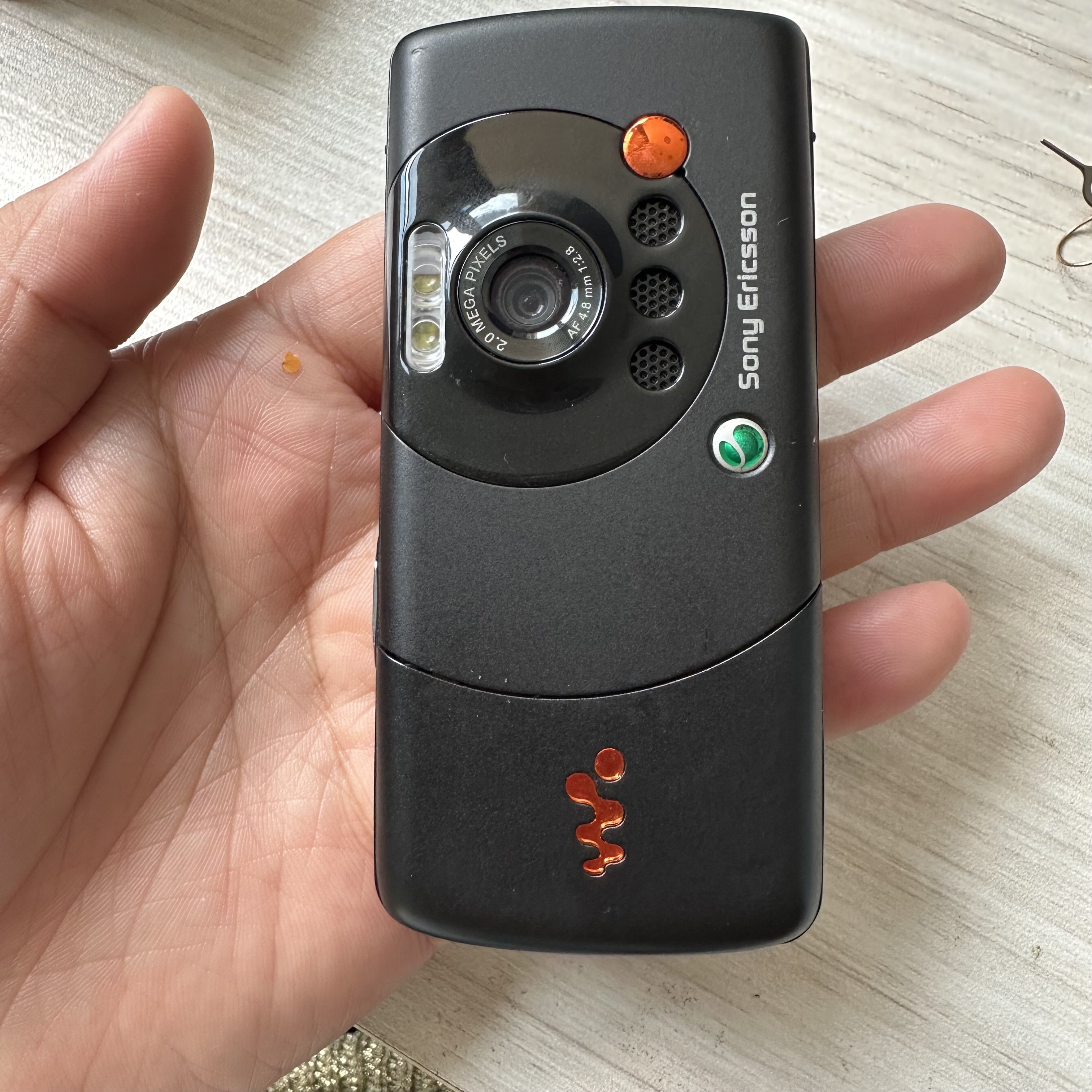 Soonny Ericcssoonn w810i phones