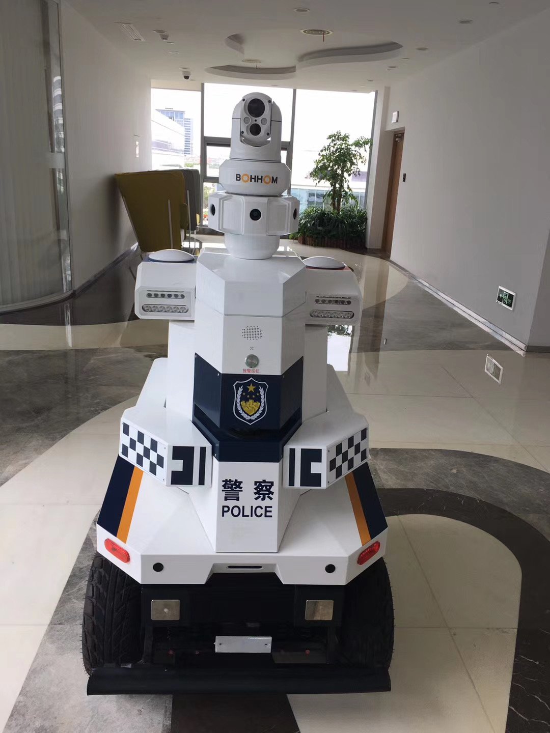 Long Range PTZ Camera AI Auto-tracking 4MP 52x Zoom 800m Laser IP67 for Critical Infrastructure Protection