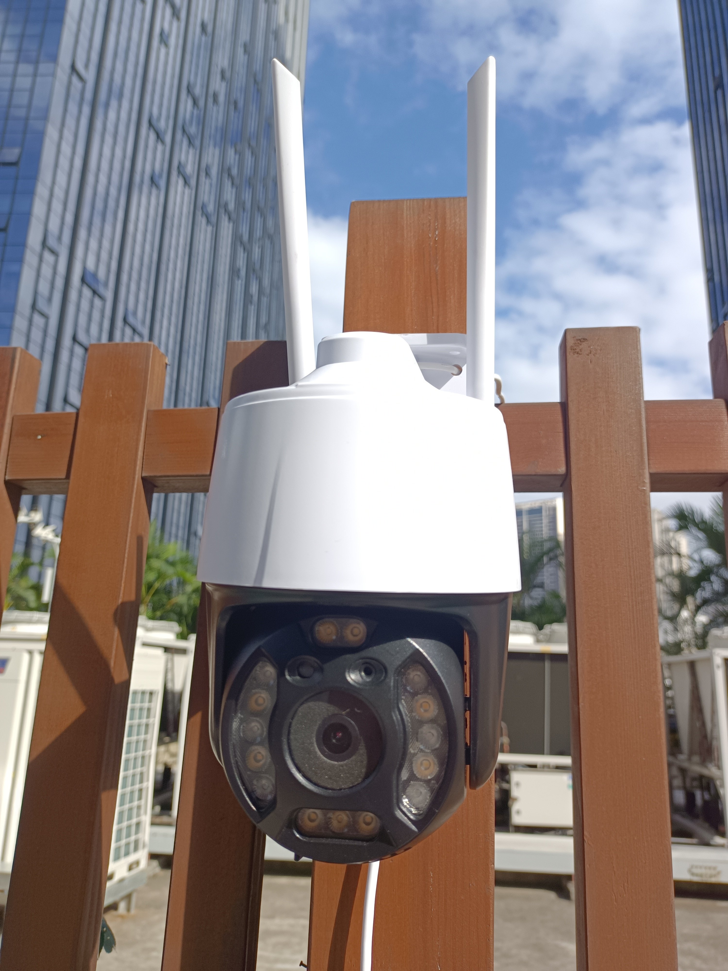 Secueye PTZ 4G Camera Wifi 4MP Outdoor Humanoid Auto Tracking Network Camera