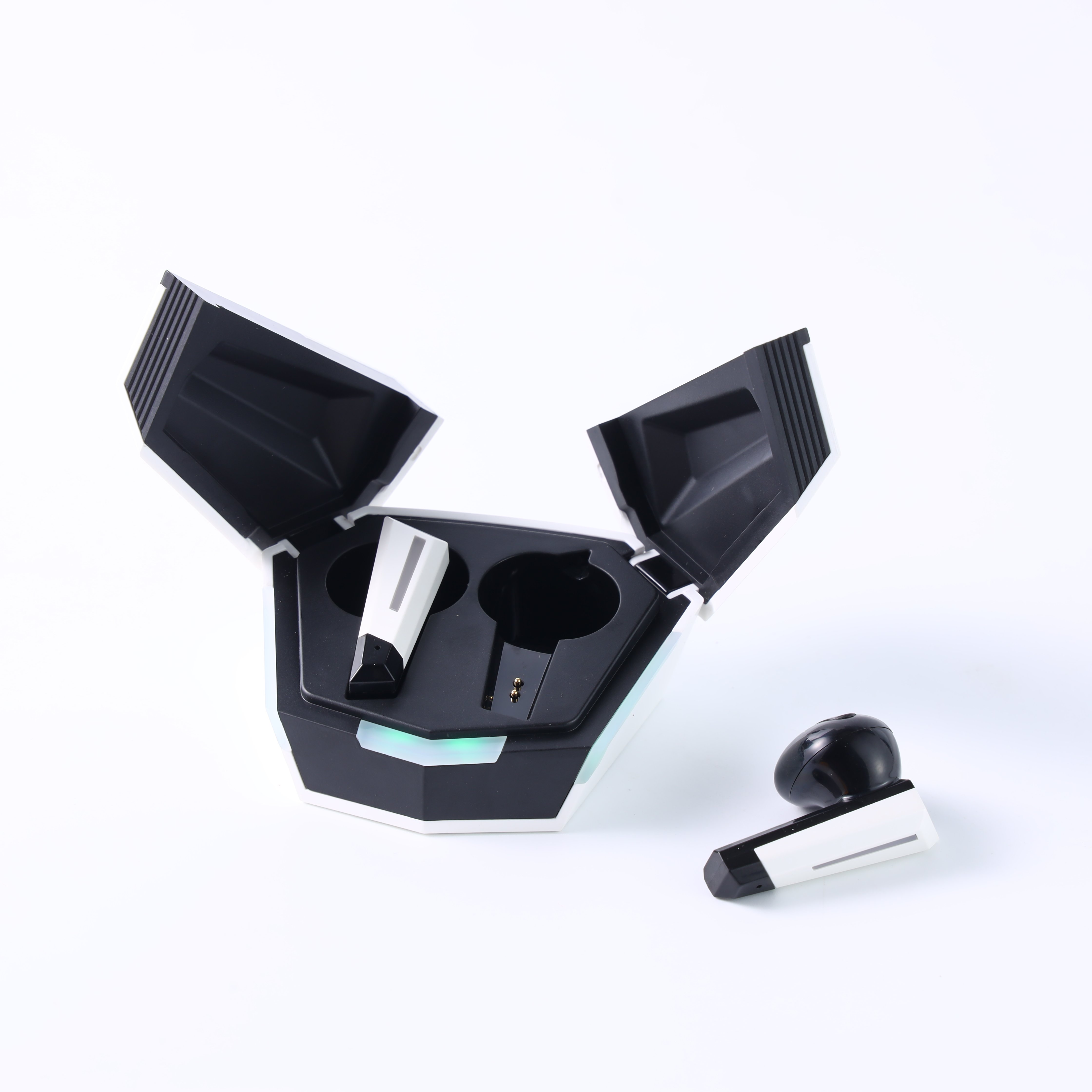Tws Gaming Sports Headset Touch Control Noise Cancelling Earbuds HIFI Headphones In Ear Earphones GM04 ANC ENC