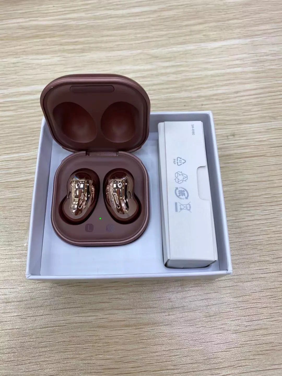 R180 live wireless earphones Microphone accessories wireless earphone Ear Buds ANC headset air buds live tws r180 buds