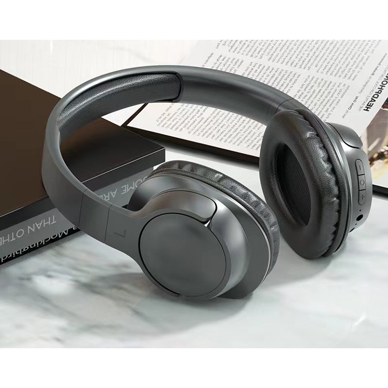 Top Seller Black Earbuds Wireless earphones Earbuds With Power Bank Kids Headphones P47 Headphones