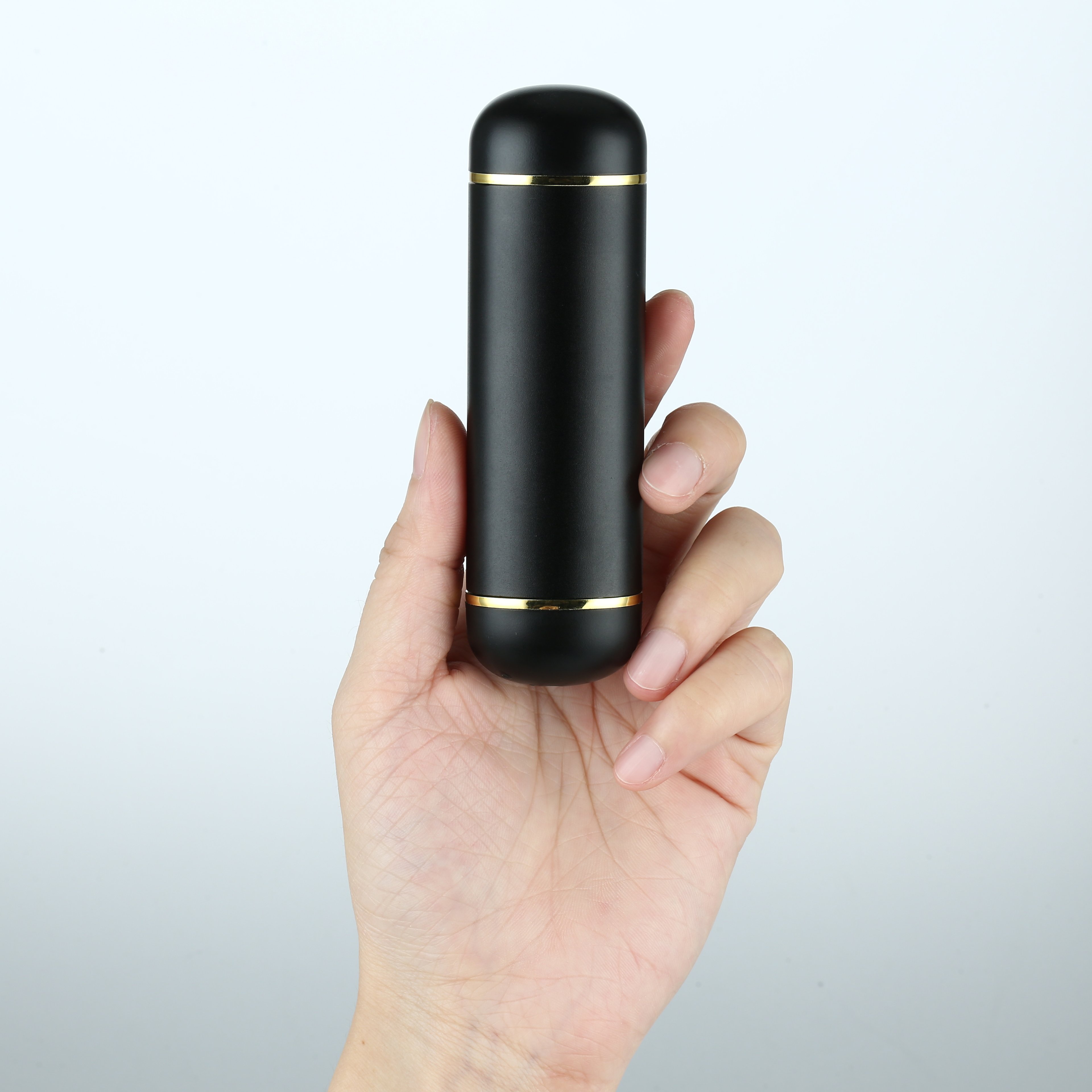 V5.0 TWS Mini Wireless Earbuds In-Ear Stereo Headphones With Charging Box