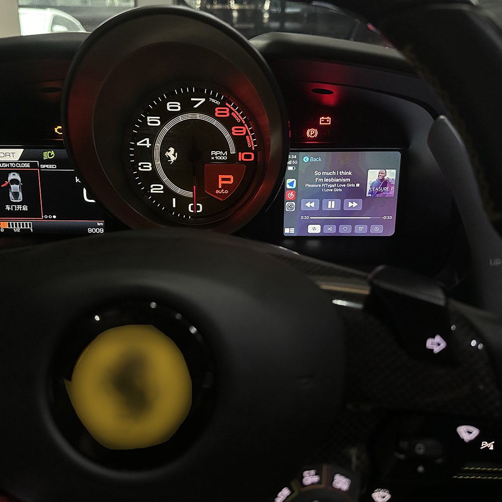 Wireless Apple CarPlay Smart Box For Ferrari California T Android Auto Mirror Link AirPlay Radio CarPlay Ai Box