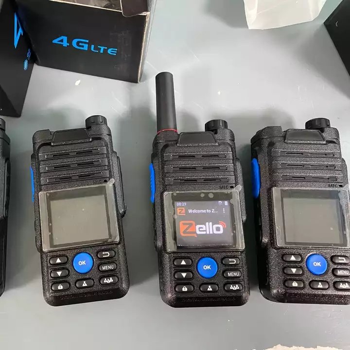 Zello walkie talkie KOLEEJ Poc Wifi Blue tooth colorful Display walkie talkie 4G/3G/2G GPS tracking Radio