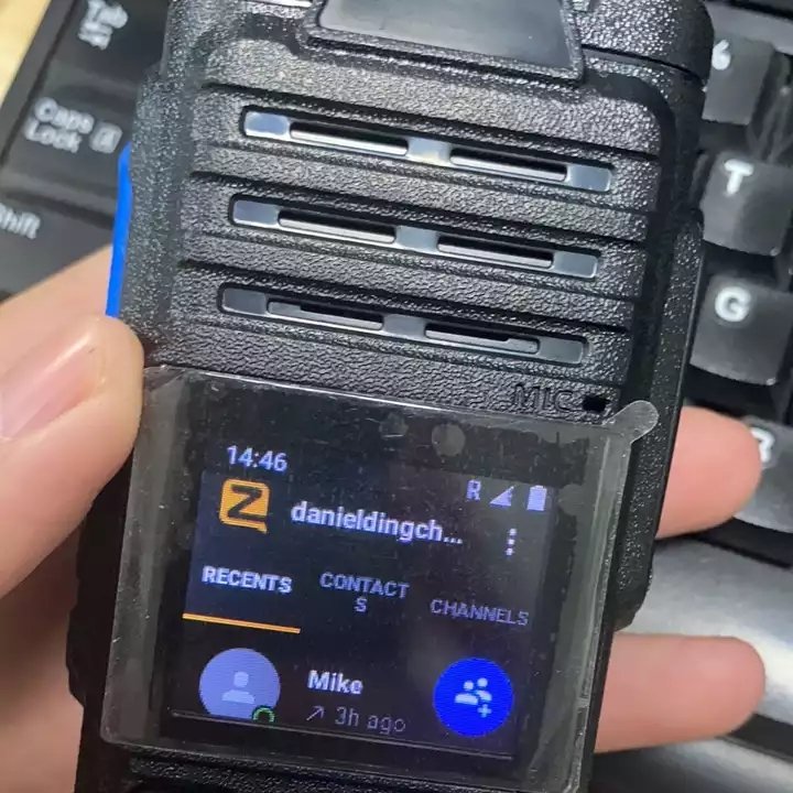 Zello walkie talkie KOLEEJ Poc Wifi Blue tooth colorful Display walkie talkie 4G/3G/2G GPS tracking Radio