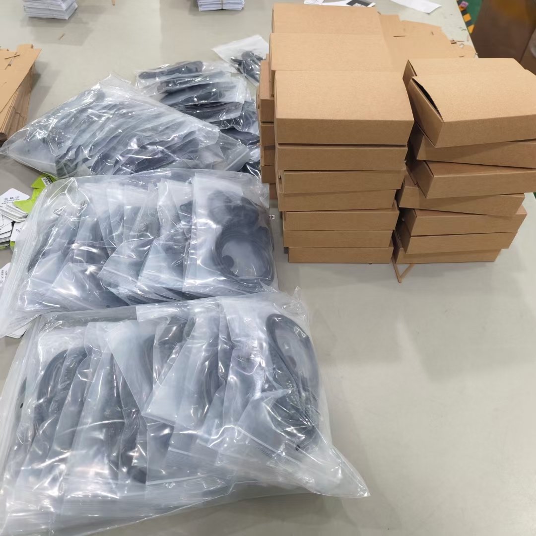 Walkie-talkie headset split C-type ear hook eaphone for PD780 780G PD785 PD700 PT580 PT580H radios
