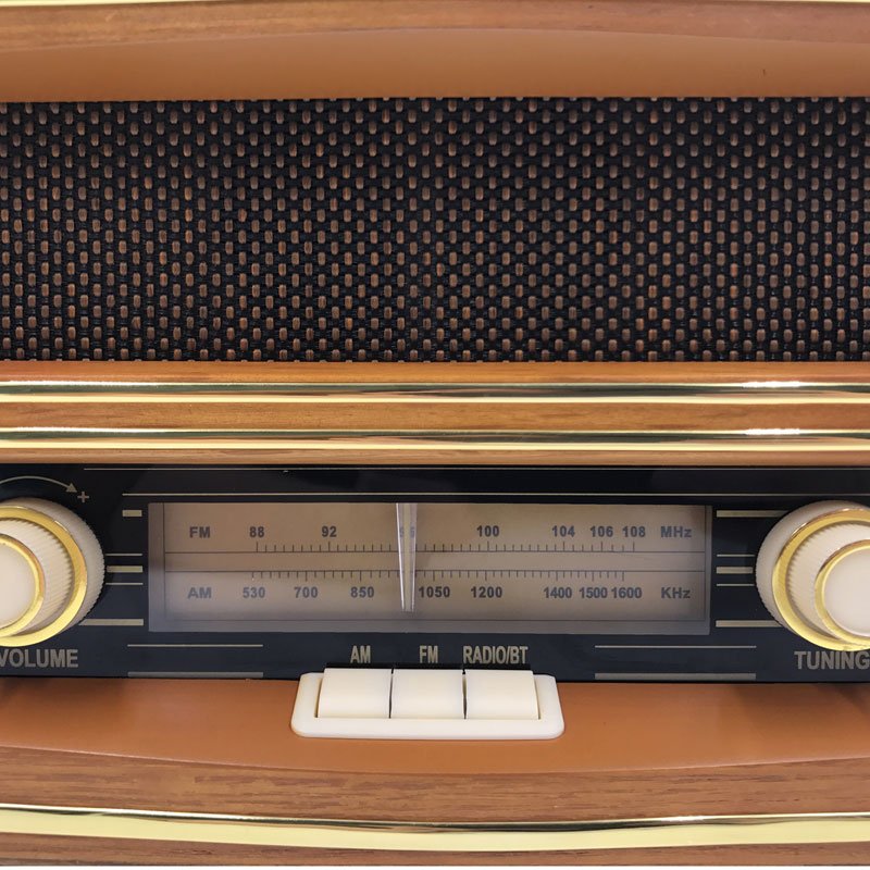 Vintage Retro FM AM Radio