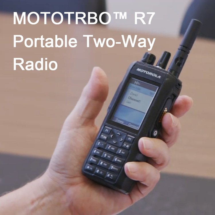 Motorola R7 UHF VHF 800 mhz business commercial long range 2 two way radio walkie talkie