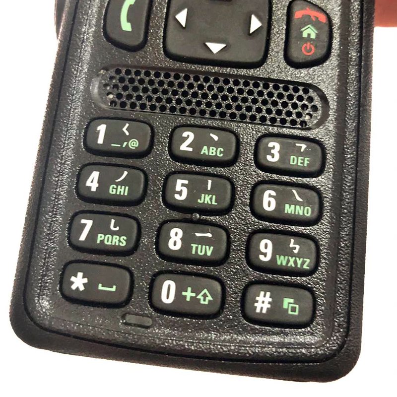 MTP3250 Portable 350-470MHz 800 Two Way Radio with full colour display and key pad UHF VHF walkie talkie