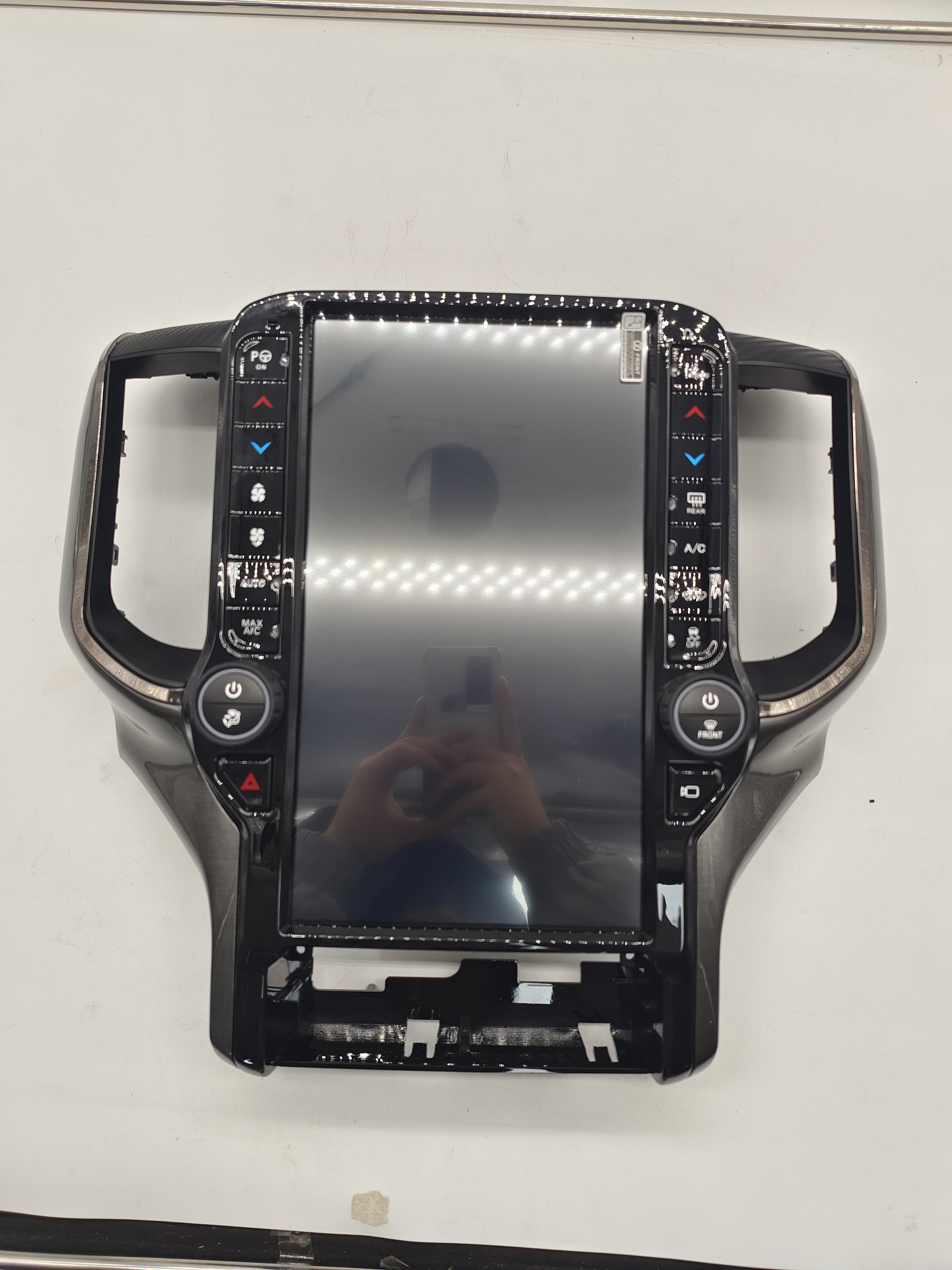 Hot Selling 13.6'' Android Car Multimedia GPS Navigation Stereo Radio Car Play Video Play For Dodge RAM Trucks pickup 2019-