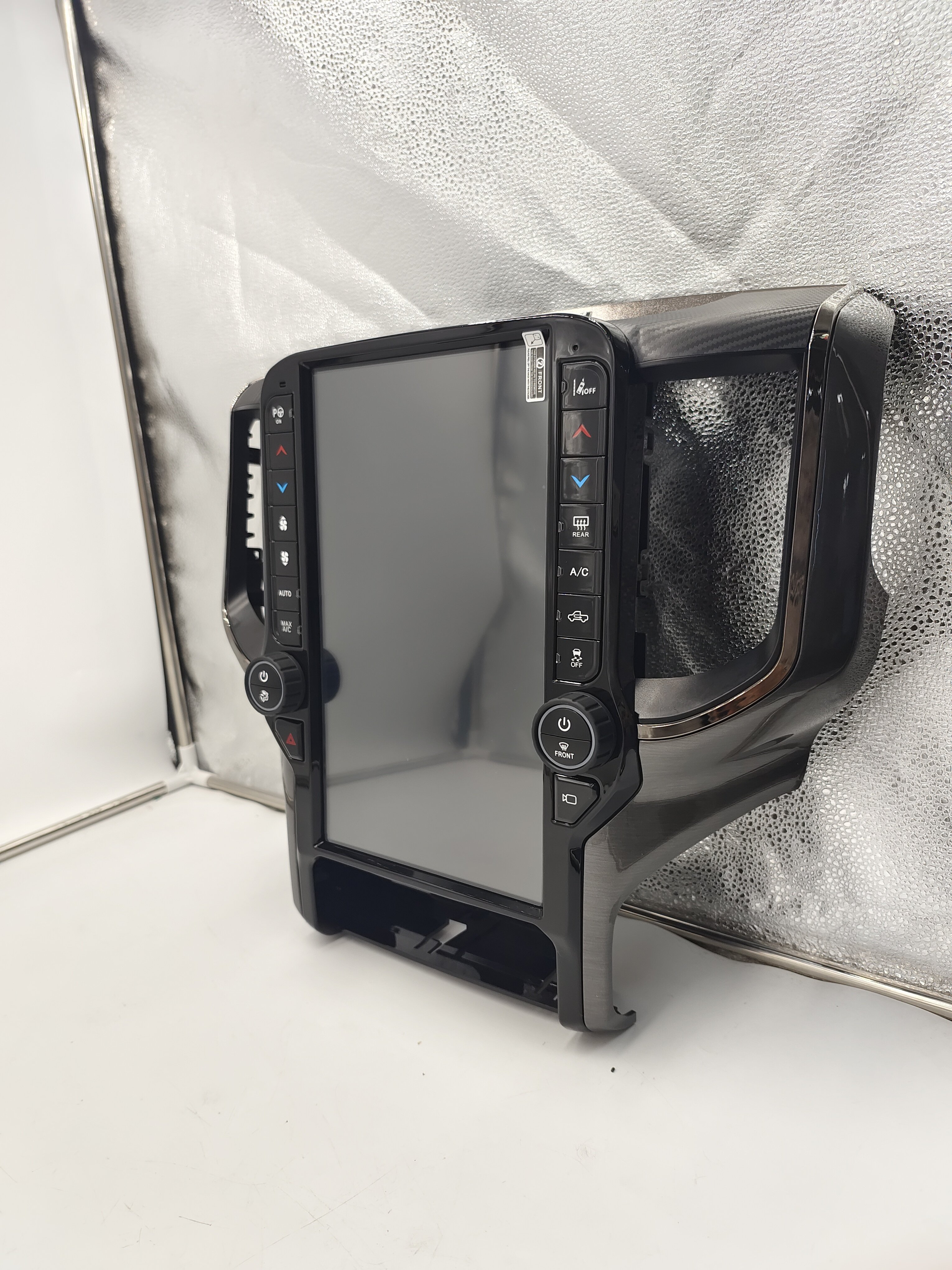 Hot Selling 13.6'' Android Car Multimedia GPS Navigation Stereo Radio Car Play Video Play For Dodge RAM Trucks pickup 2019-