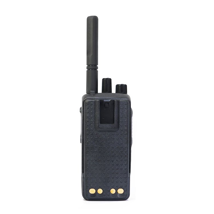 Professional walkie talkie XIR P6600i Handheld IP67 Digital intercom two way radio vhf uhf For Long Distance