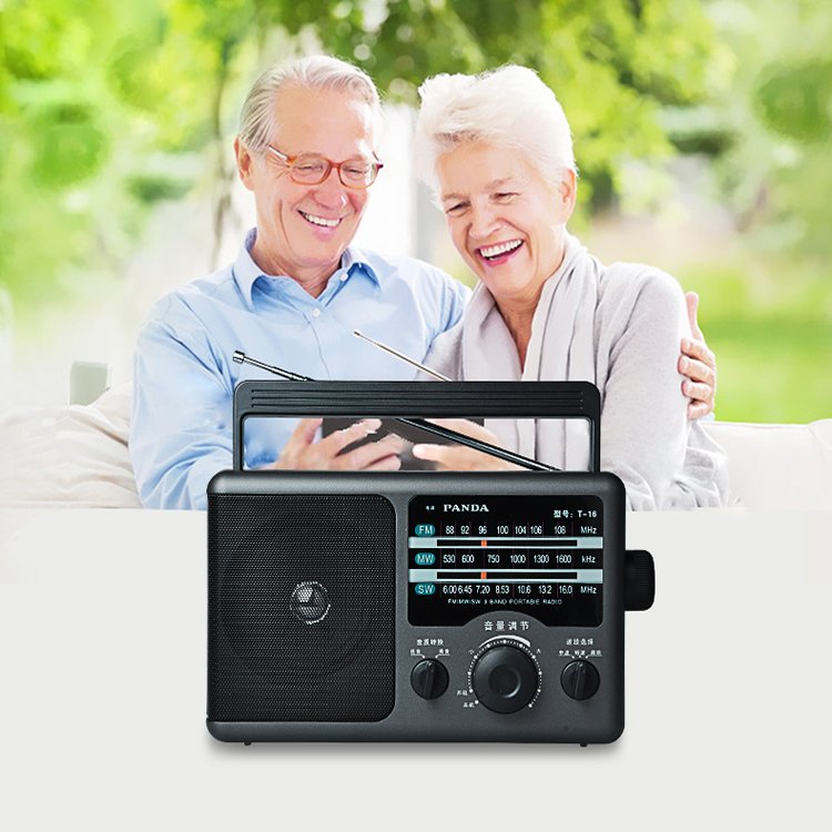Hot Selling The New Listing Retro Vintage Radio With Clock Function Am Fm Portable Radio Home Radio