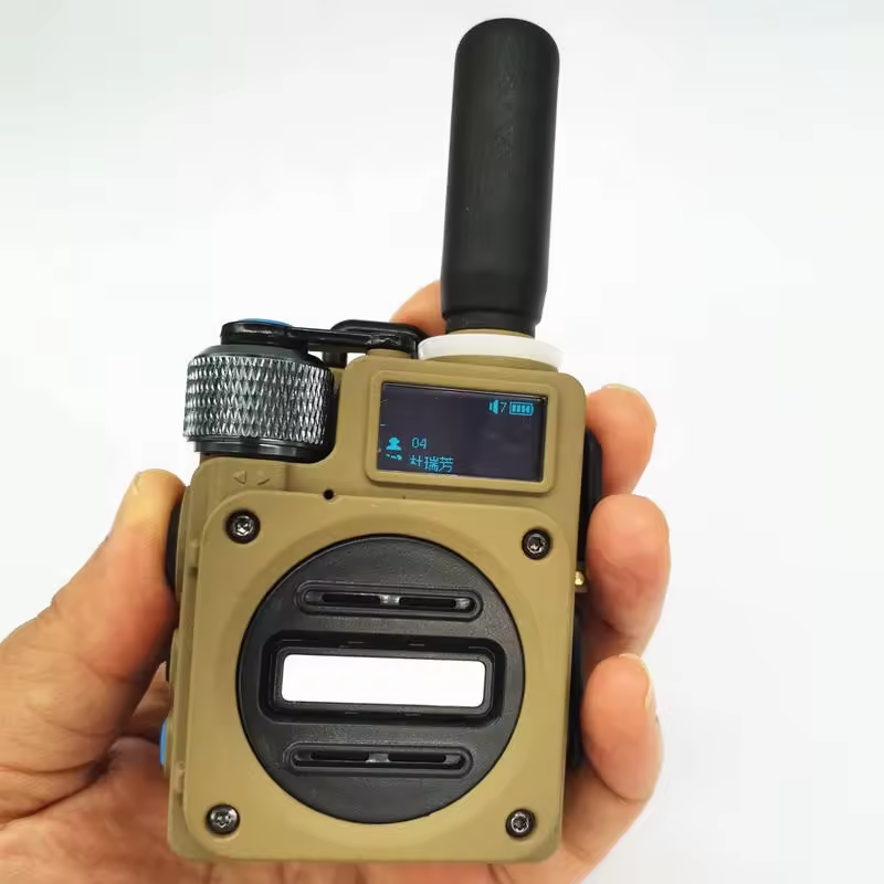 Wholesale 4G g6 POC radio global network 5000KM Long Range smartphone SIM Card World Internet mobile phone with Walkie Talkie
