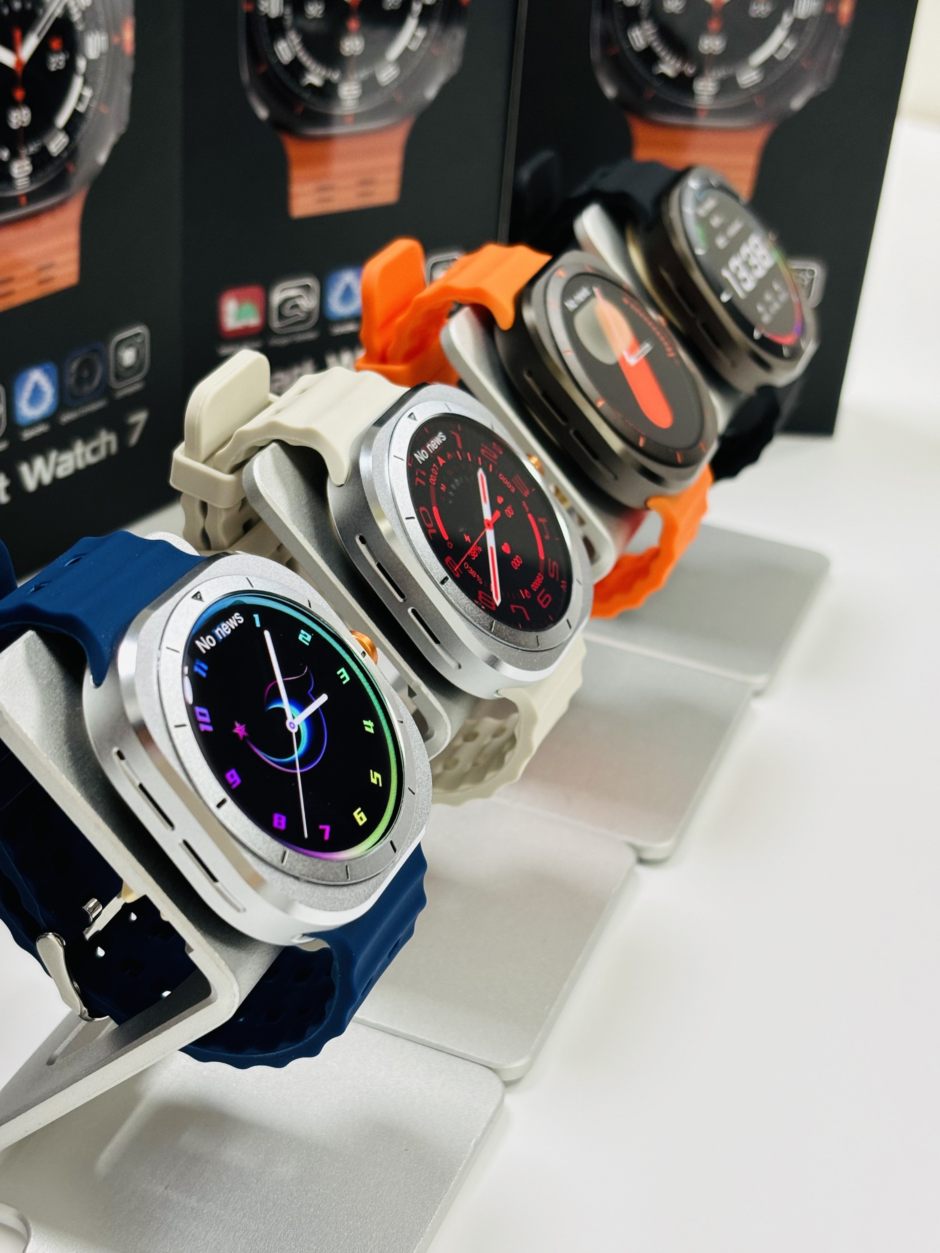 Z7 Ultra 2 Straps 1.52" AMOLED Sports Smart watch 7 Ultra 2025 Outdoor Reloj inteligente Heart rate BT Call Z7 Ultra Smartwatch