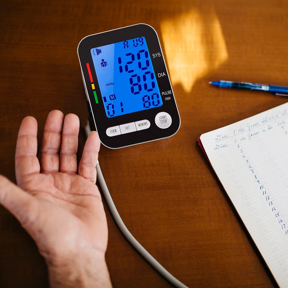 OEM sphygmomanometer upper Arm Blood Pressure Monitor Digital tensiometer Rechargeable Blood Pressure Monitor