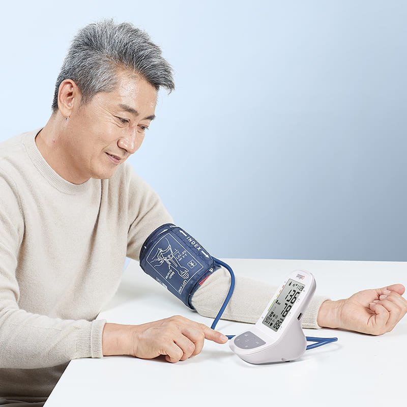 Full automatic medical meter 90 memories sphygmometer bp machine digital upper arm blood pressure monitor