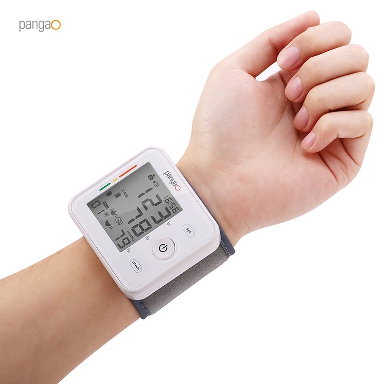 Accurate Rechargeable Wrist BP Operator Machine Tensiometer Digital Blood Pressure Monitor Sphygmomanometer