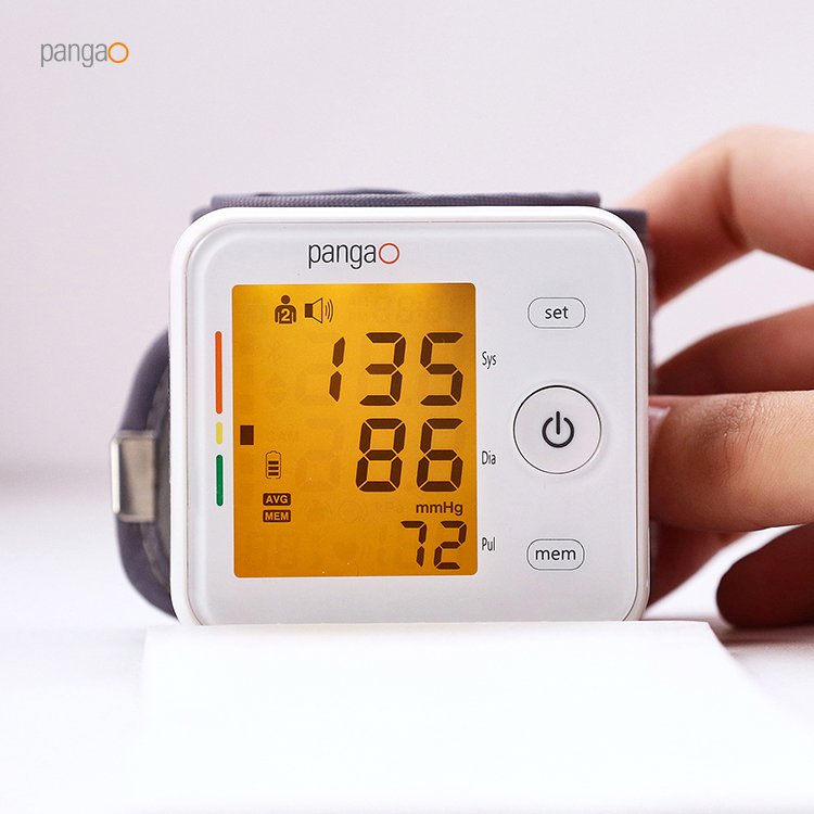 Accurate Rechargeable Wrist BP Operator Machine Tensiometer Digital Blood Pressure Monitor Sphygmomanometer