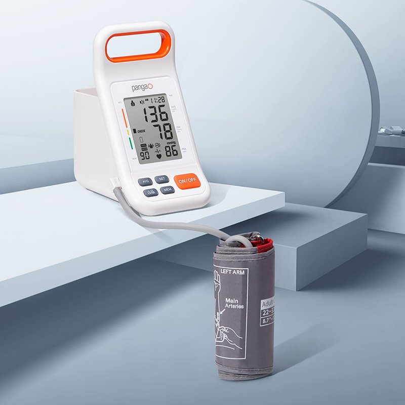 Pangao medical instrument home use smart heart rate talking bp machine upper arm digital blood pressure monitor