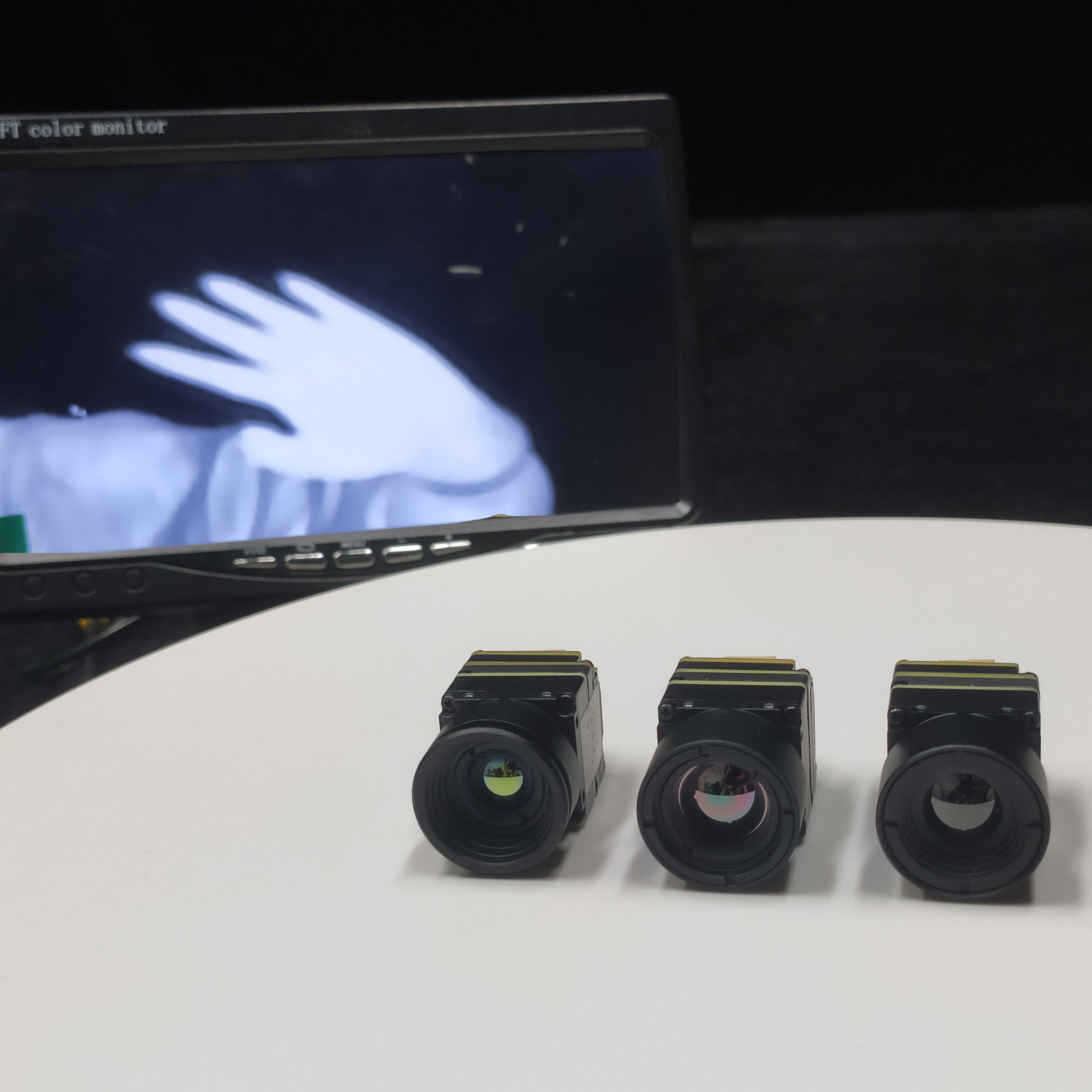 640x512 12um High Resolution Thermal Imaging CVBS/USB Colorful Image Display Thermal Camera Module