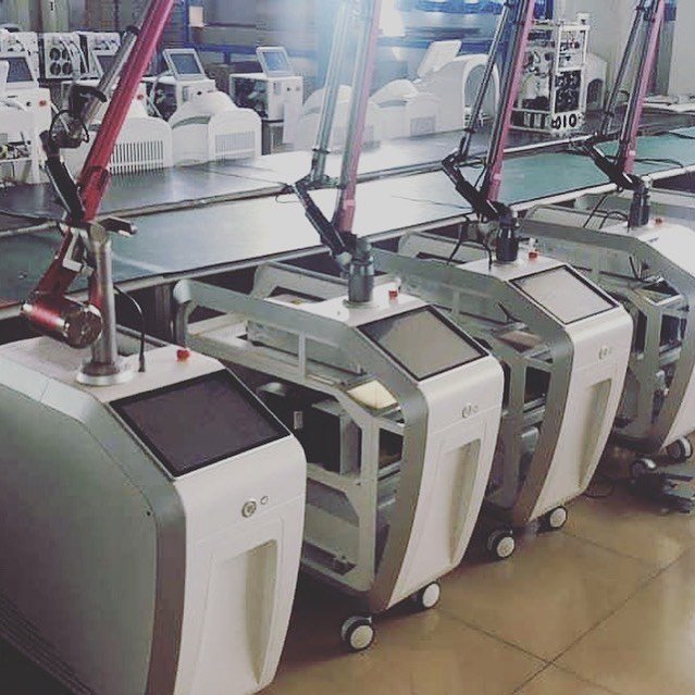 Alexandrite Q-Switched Laser For Pigmentation Removal Tattoo Removal Peel Carbon Skin Whitening Machine