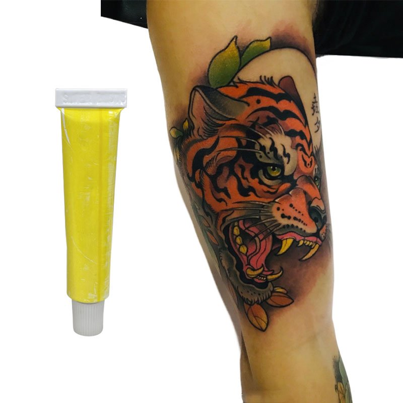 Tattoo cream for permanent make-up eyebrows