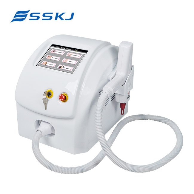 2022 hot selling Salons & clinics use 1320 nm 1064 nm 532nm nd yag laser tatoo removal machine