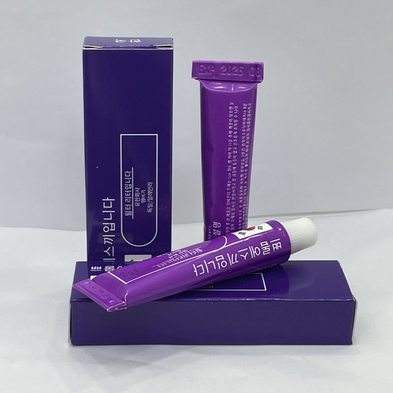 Permanent make-up ointment for tattoo care