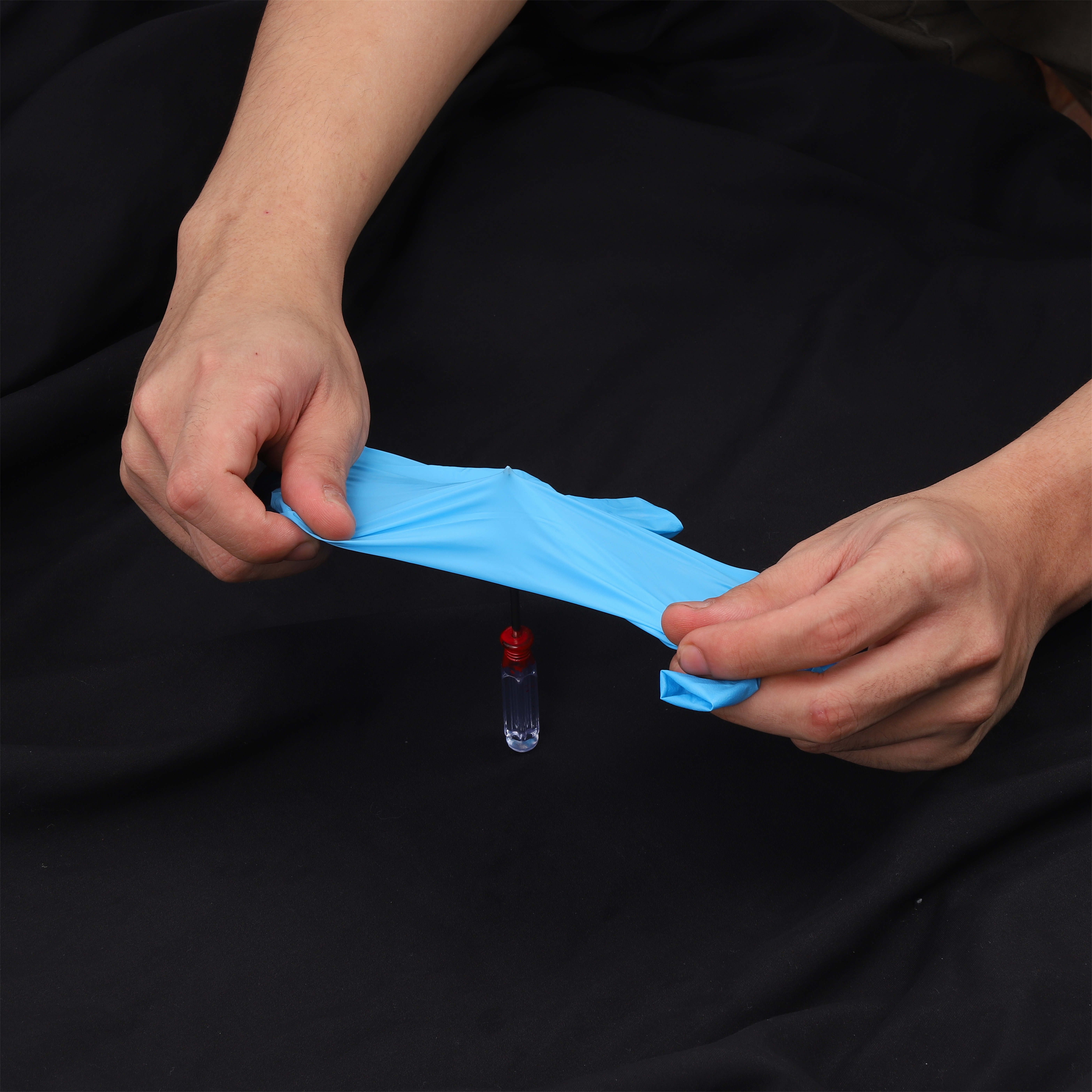 Wholesale waterproof food handling barbecue party beauty salon use blue disposable nitrile gloves
