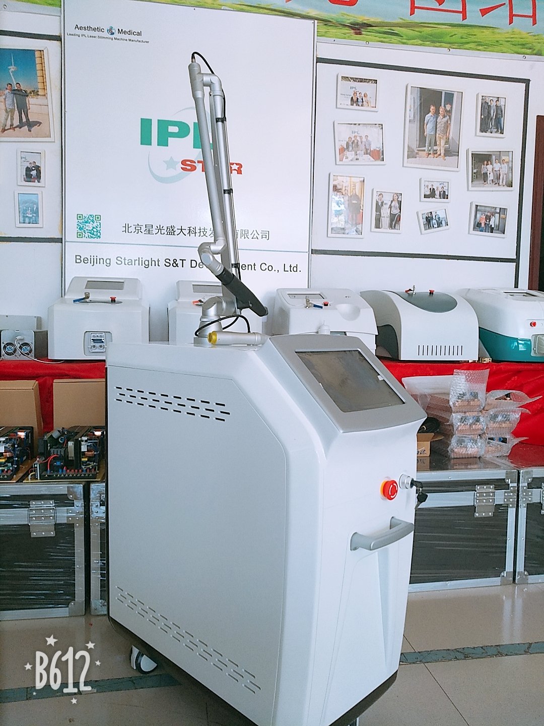 Pico laser machine 1064nm 532nm 1320nm qswitch nd yag laser tattoo removal skin machine picosecond laser price from Beijing