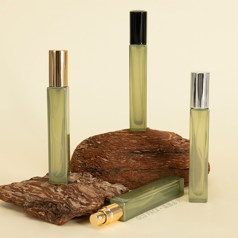 HUIHE PACK Travel Size Mini Portable 10ml 15ml Thick Bottom Slim Tube Serum Atomizer Pump Bottle Lady Green Perfume Glass Bottle