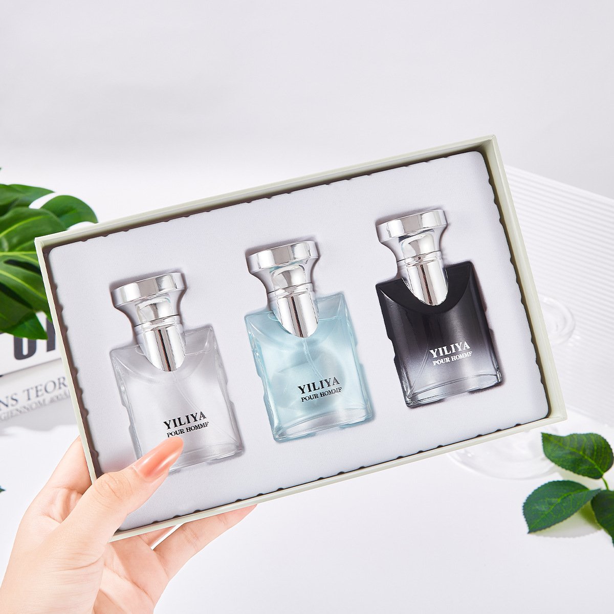 Hot Sale 30ml Glass Perfume Atomizer Bottle Luxury Sprayer Bottle with Package Box men's perfume set