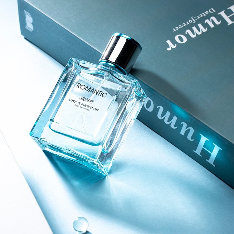 Delicate packaging Men's perfume Lasting fragrance non-pungent flower fruit fragrance fragrance