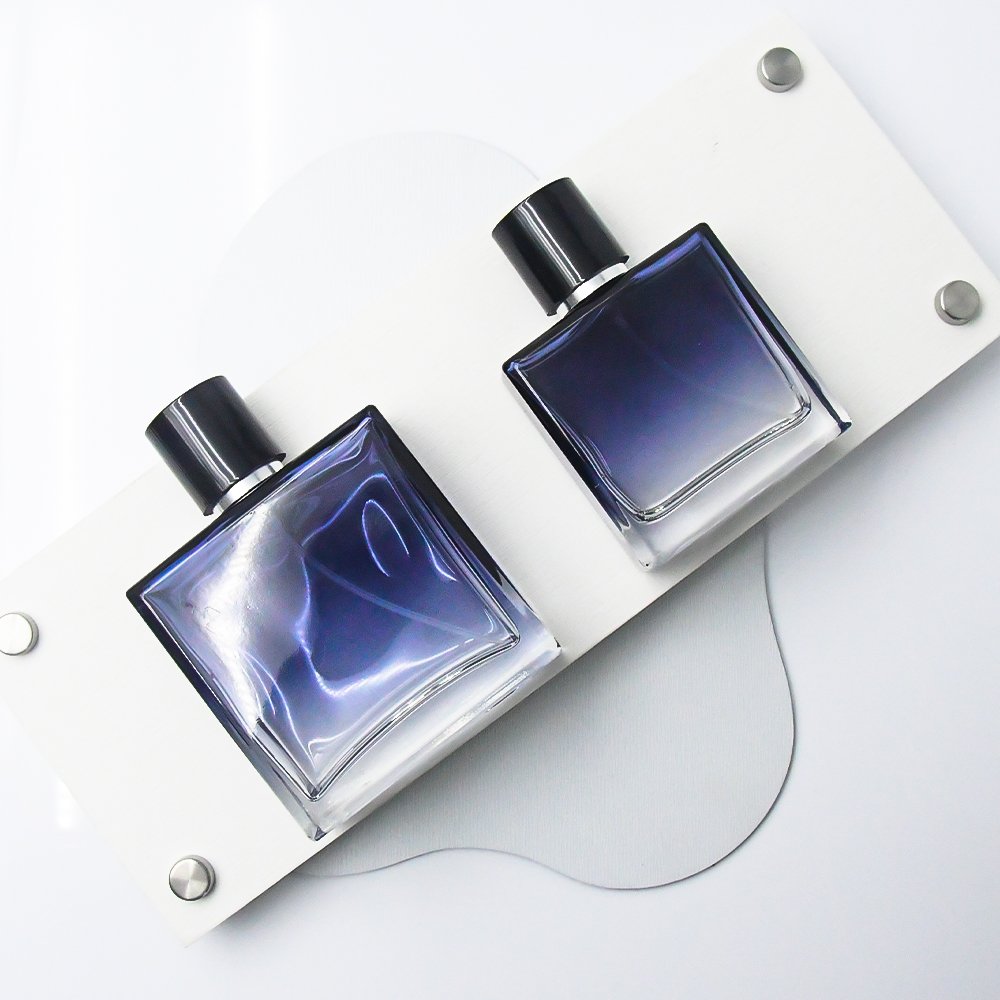 Custom Luxury 30ml 50ml 100ml Men Cologne Blue Square Glass Perfume Spray Bottle With Box