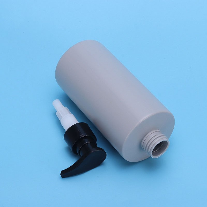 Men's body round lotion bottle with pump 300ml pet plastic bottles shampoo and conditioner bottles