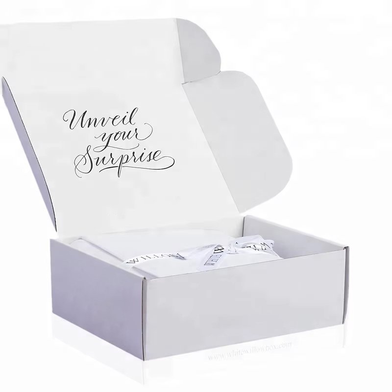 Luxury Design Men's Shoe Clothing Tshirt Sock Tie Perfume Gift Paper Packaging Black Corrugated Mailer Box Custom