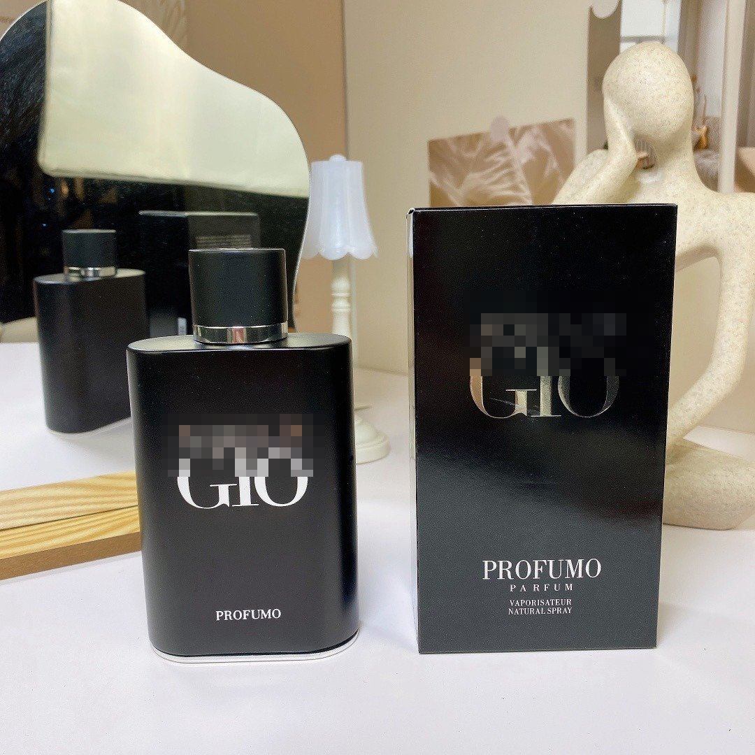 GI-O Men's Classic Eau de Toilette Long Lasting Body Spray with Bleu and Oud Wood Fragrance Black Perfume Mist