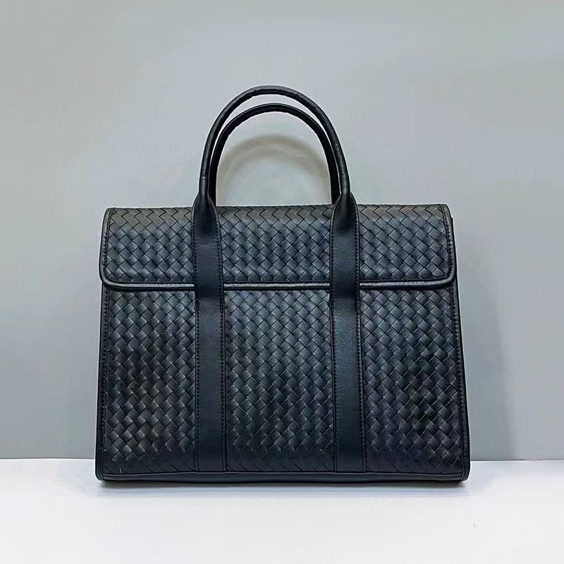 Woven men's handbag Leather men's clamshell briefcase cowhide large capacity Business casual computer man
