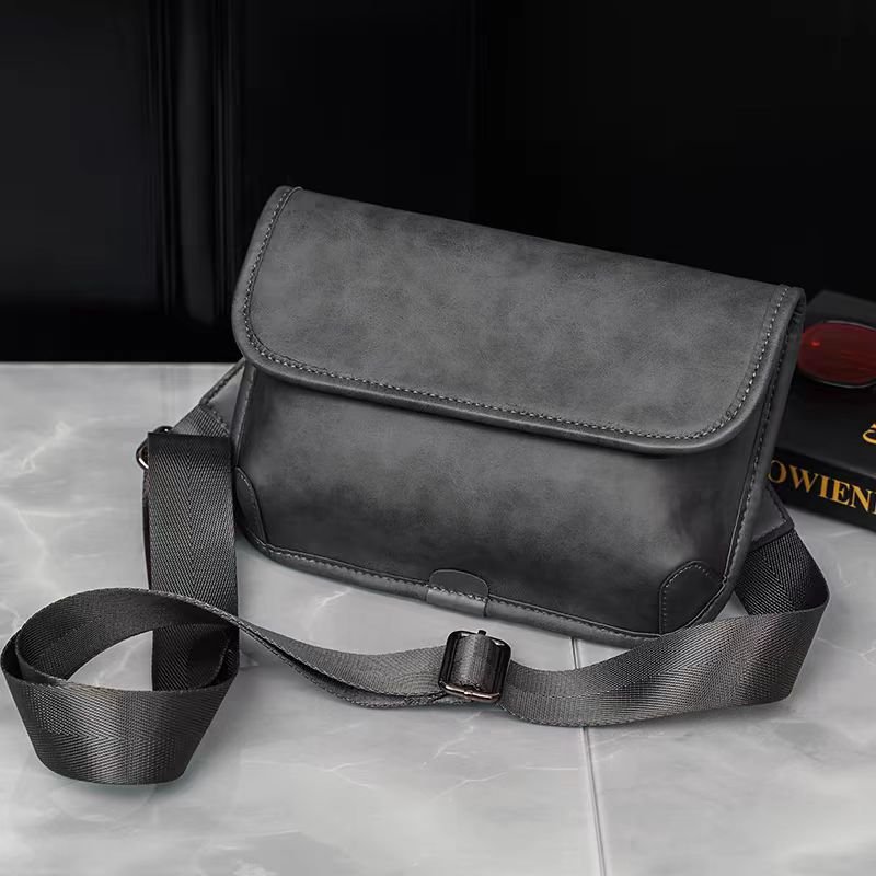 2024 spring/summer new Korean men's bag multi-pocket single shoulder crossbody bag Fashion briefcase small body bag