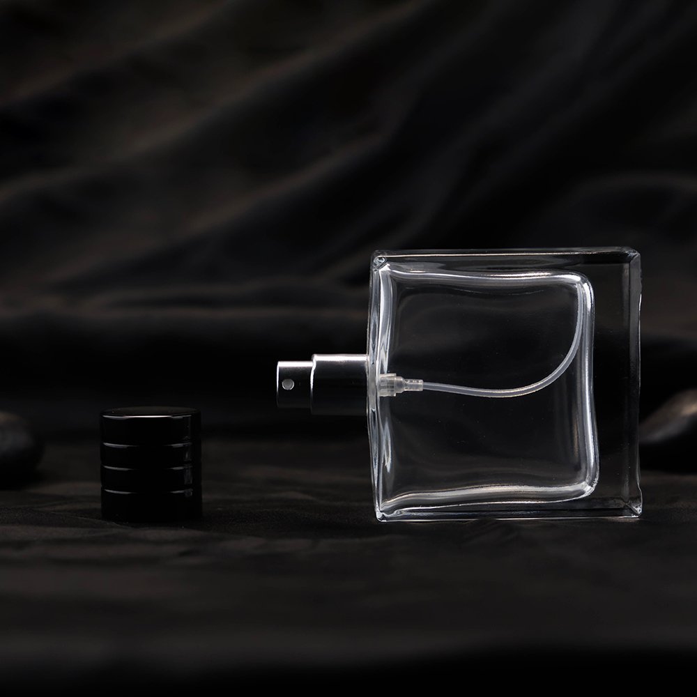 Luxury 30ml/50ml/100ml clear glass perfume bottle Rectangular men's perfume spray bottle