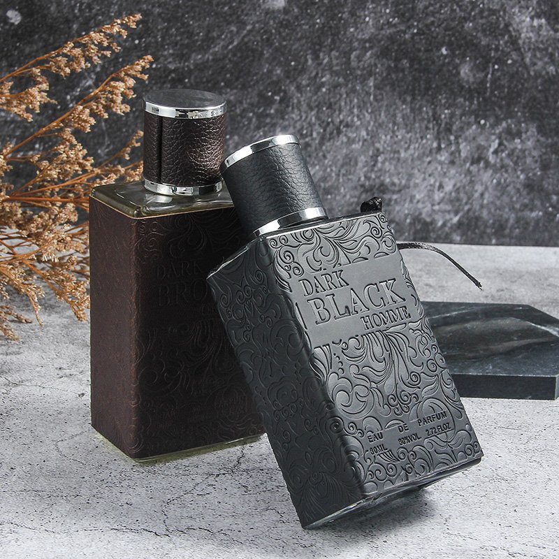Men's Vintage Leather Fragrance: Dark Black Homme, Perfect Balance of Strength and Elegance