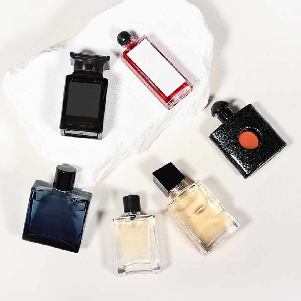 Wholesale OEM inportado original 10ML 30ML 50ML 100ML women's and mens Floral / Fruity / Spicy / Woody Scent perfumes