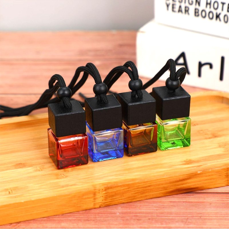 8ml Black Car Perfume Bottles Empty Refillable Air Freshener Hanging Aromatherapy Fragrance Diffuser Wood Cap Car Essential Oils